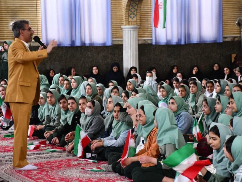 جشن گلبرگ آفرینش در سلماس برگزار شد
