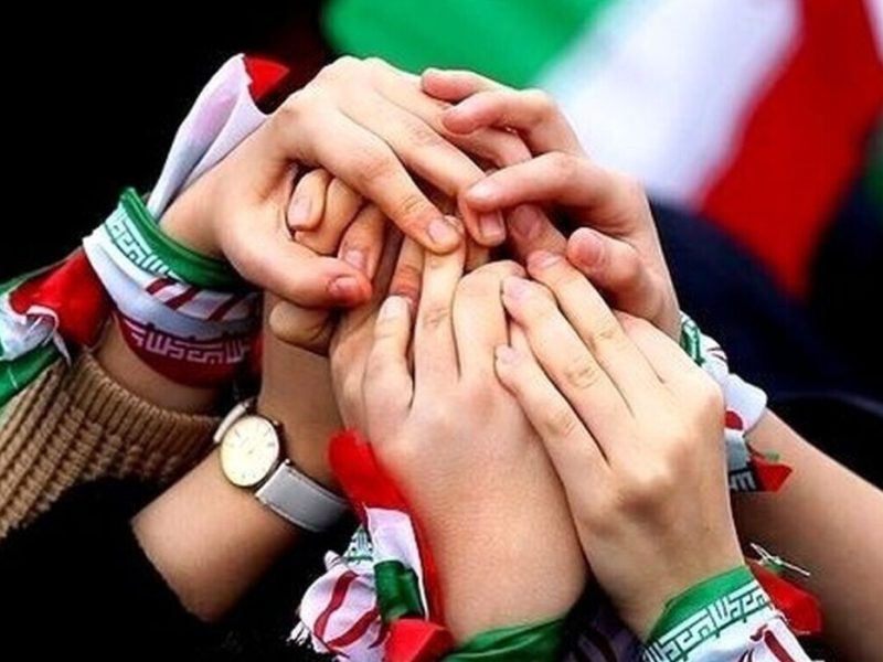 همبستگی مردم، نقشه‌های دشمنان را خنثی می‌کند